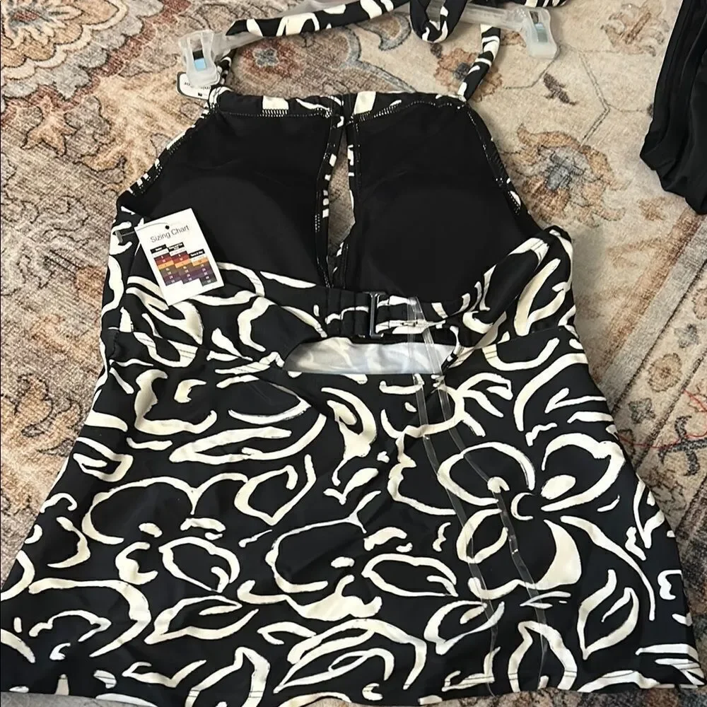Lot of 4 swim suits size S